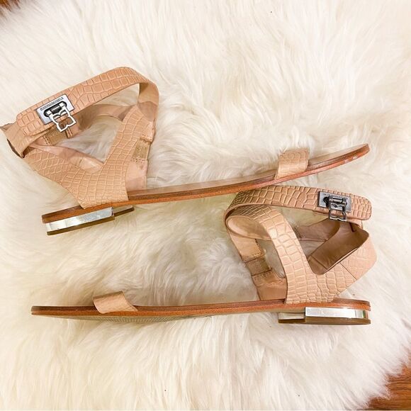 🍋 BCBG • Women’s Croc Embossed Flat Summer Sandals w/Ankle Strap in Blue Size 9 - Picture 5 of 12